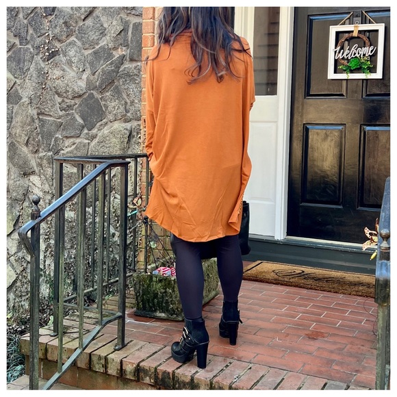 Fabulous Oversized Cozy High Low Tunic Knit Top - Picture 4 of 5
